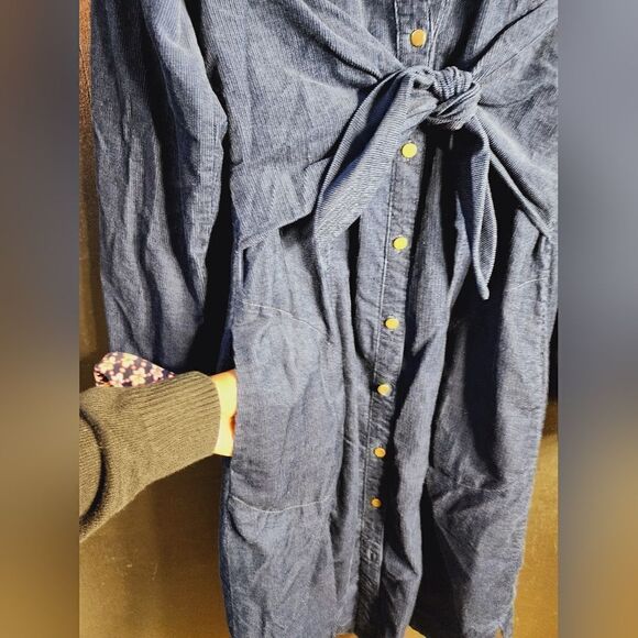 Anthropologie   - Picture 6 of 13